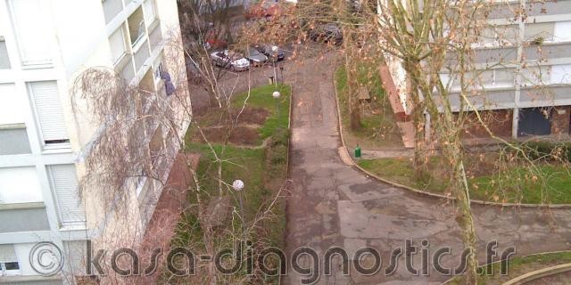 detection du reseau de chauffage urbain fresnes dans une residence photo